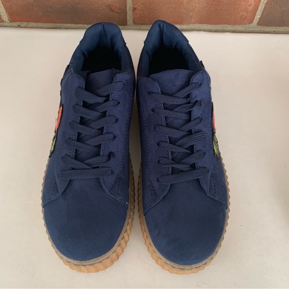 H2K navy blue embroidered lace up platform sneakers Women’s US 11 M NEW - Picture 4 of 8